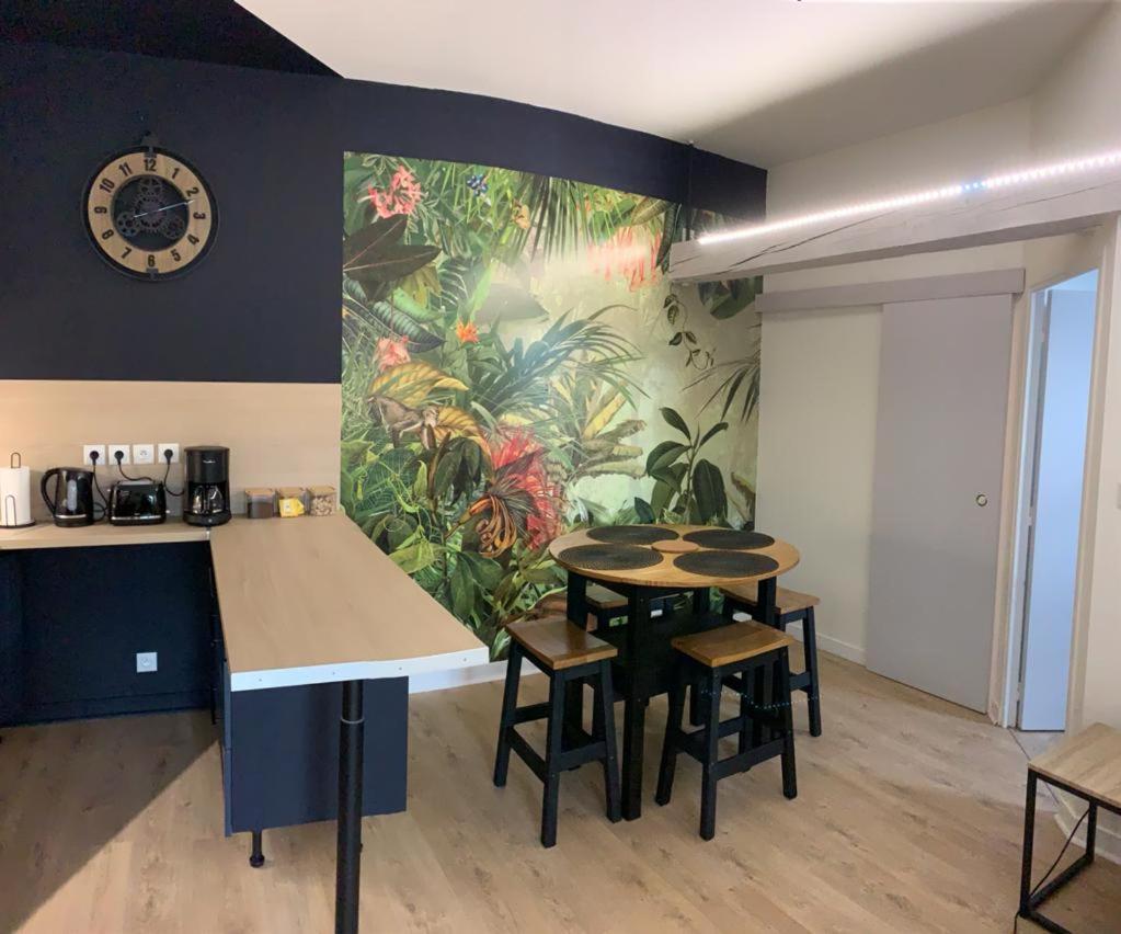 Ferienwohnung Blue Jungle Bourges Exterior foto